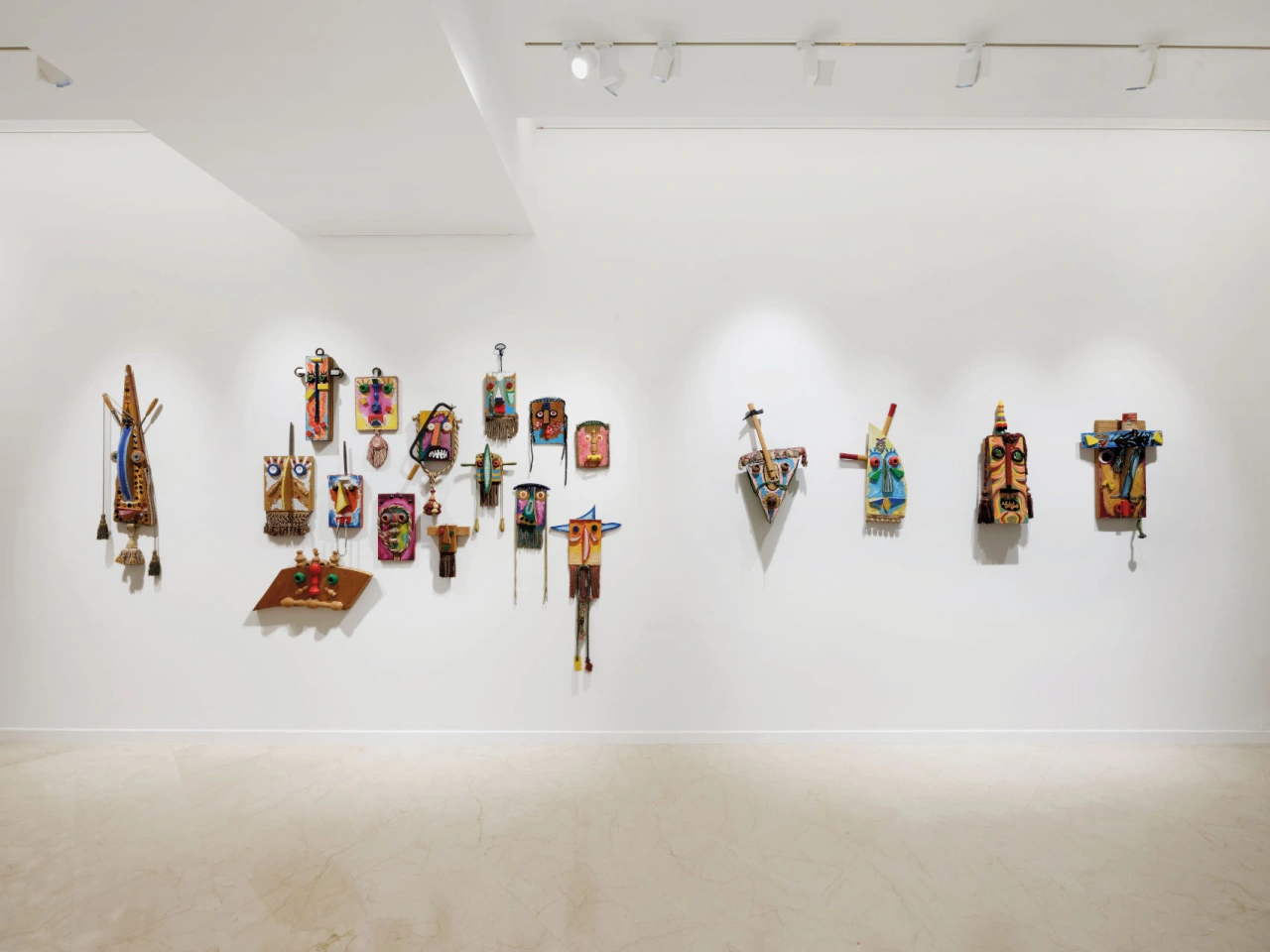 Enrico Baj - Panoramica delle maschere